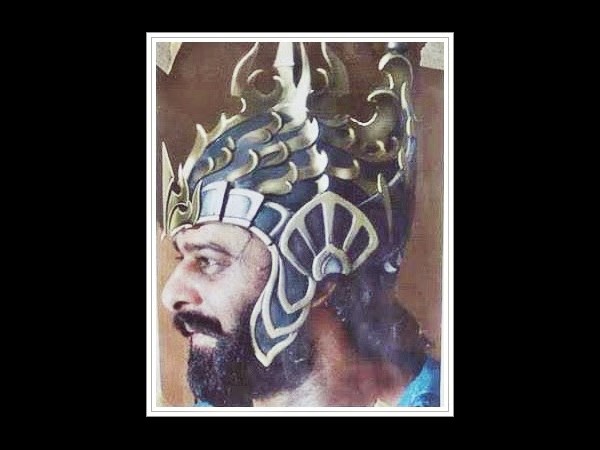 'బాహుబలి' ఫస్ట్ డే వర్కింగ్ స్టిల్స్ ( లీకెడ్ ఫోటోలు)