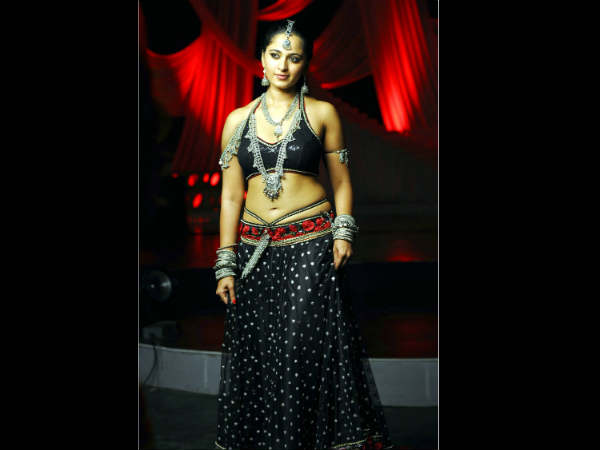 సింగంతో తమిళంలో హవా...