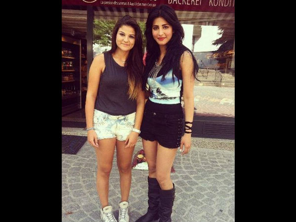 అభిమానితో కలిసి శృతి