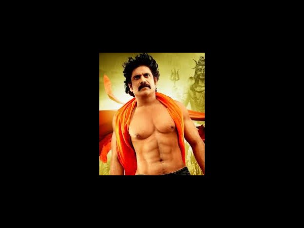 మన హీరోలు షర్ట్ విప్పతీసిన వేళ...(ఫోటో ఫీచర్)