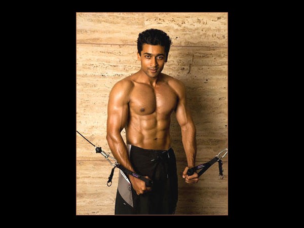 మన హీరోలు షర్ట్ విప్పతీసిన వేళ...(ఫోటో ఫీచర్)