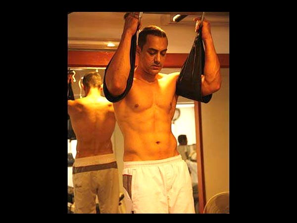 మన హీరోలు షర్ట్ విప్పతీసిన వేళ...(ఫోటో ఫీచర్)