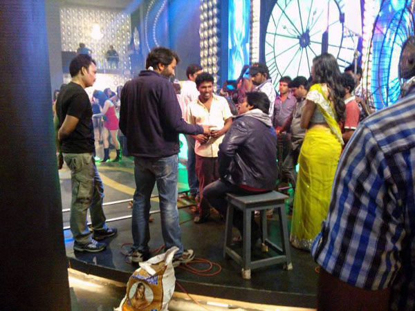 త్రివిక్రమ్ తో కలిసి పవన్