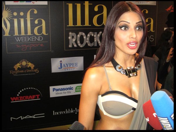 బిపాసాబసు