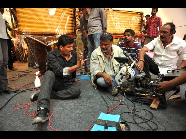 చెనా వెళ్లి మరీ...