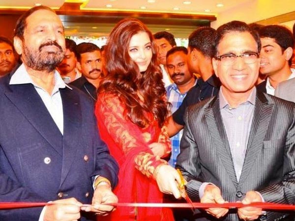 ఐశ్వర్యరాయ్ పక్కనే సురేష్ కల్మాడీ...