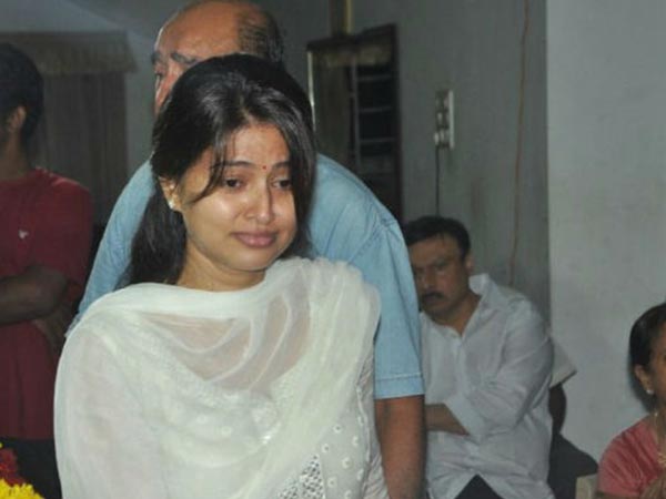 శోక సముద్రంలో స్నేహ