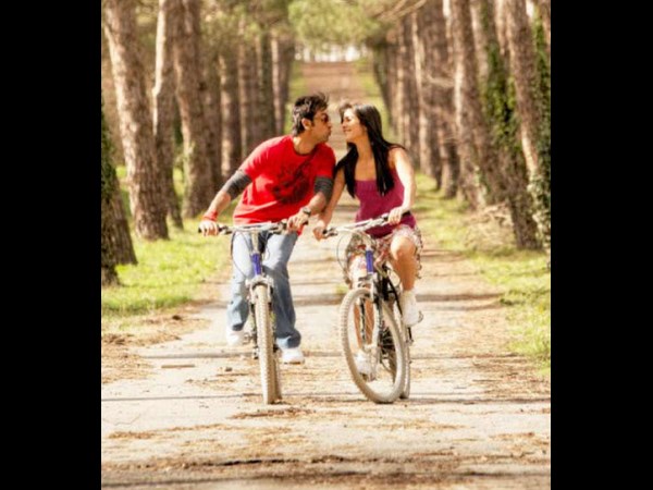 ఎఫైర్ ఉండబట్టే ఇవన్నీ...?