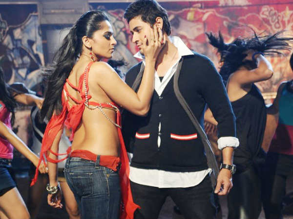 ఖలేజాలో కలిసి నటించిన మహేష్ బాబు-అనుష్క