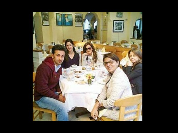 కపూర్ ఫ్యామిలీతో కలిసి కత్నినా డిన్నర్