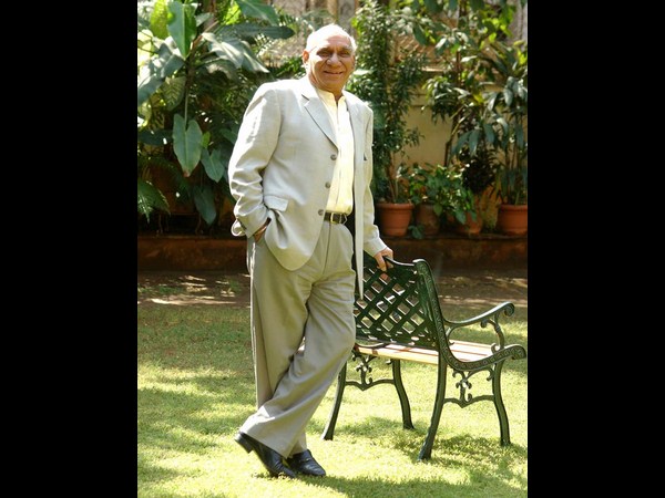 యష్ ఛోప్రాతో ...