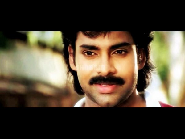 కాస్ట్యూమ్స్ లోనూ...