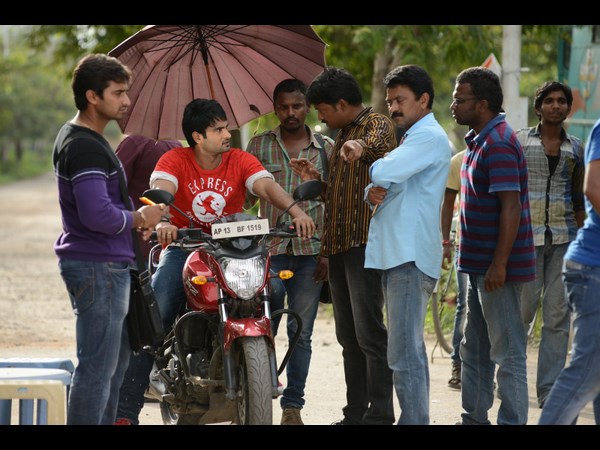 హీరో పాత్ర ...