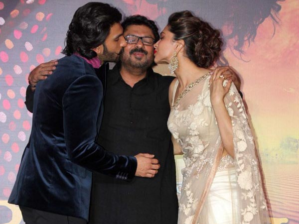 ఆత్మీయంగా ముద్దు 