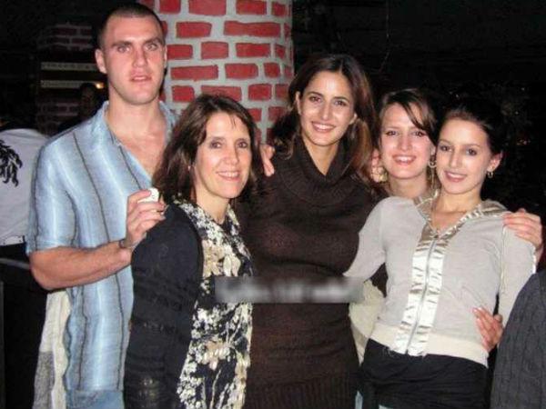 కత్రినా కైఫ్ ఫ్రెండ్స్ హాలీడే