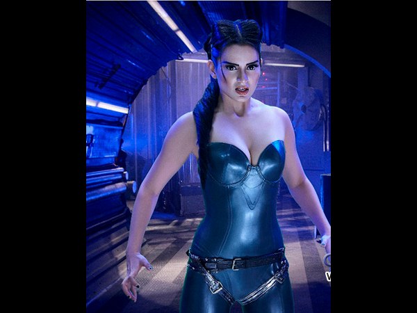 కంగన డిఫరెంట్ లుక్