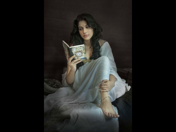 హీరోయిన్‌గా..