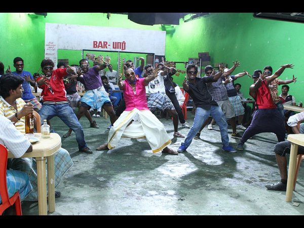 సినిమాలో ఎవరెవరు