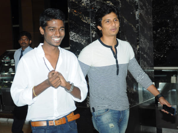 కేక్ కటింగ్