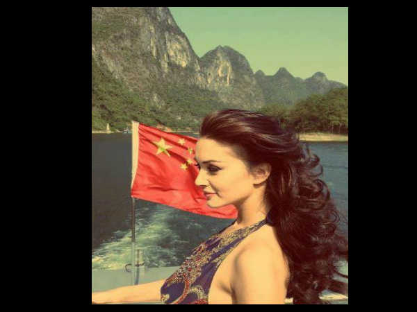 ఎమీ జాక్సన్ను హీరోయిన్ గా ఎంచుకోవడానికి కారణం?