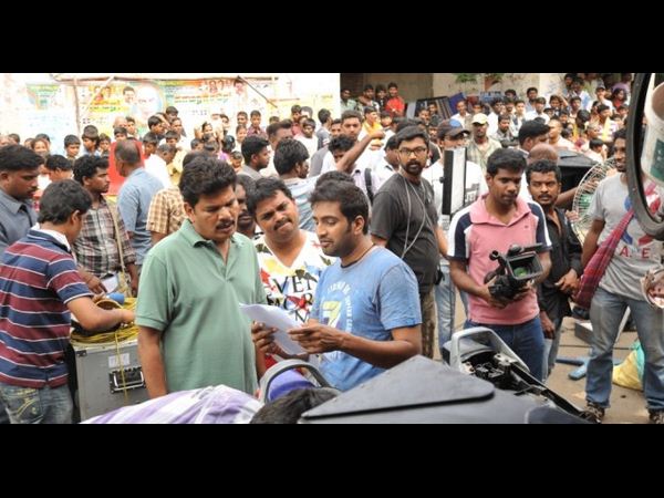 హాలీవుడ్ నుంచీ...