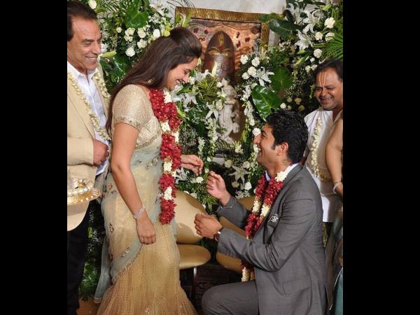 అహనాకు ప్రపోజ్ చేస్తున్న వైభవ్