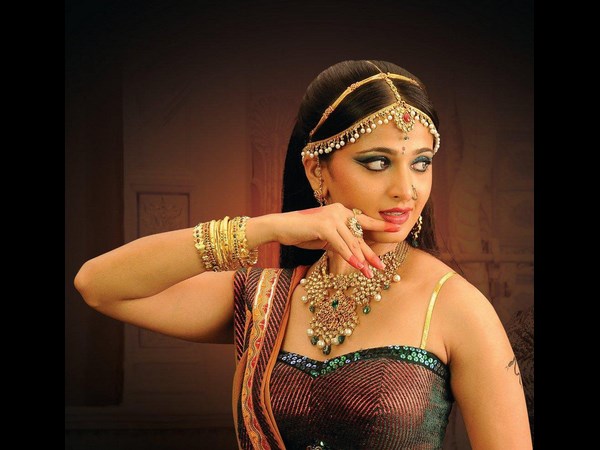 స్వీటీ...