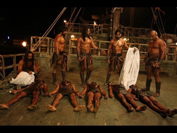 పెద్దలకు మాత్రమే