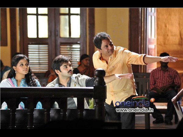 తొలి రీమేక్...