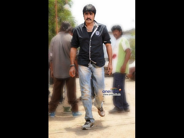 జీర్ణించుకోలేకపోతున్నా- శ్రీకాంత్‌