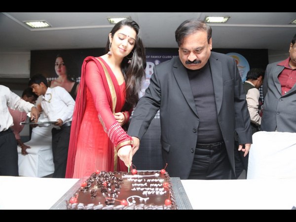 సభ్యులు