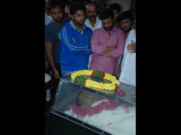 ధర్మవరపు కుటుంబ సభ్యులు