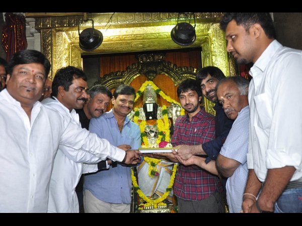 కోన వెంకట్ మాట్లాడుతూ...