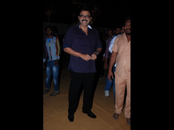 వెంకటేష్ ఇలా కనిపించాడు..