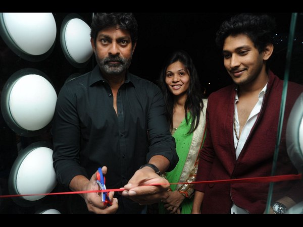 ప్రారంభోత్సవం