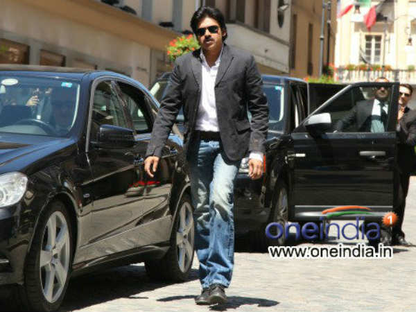 పవన్ కళ్యాణ్ బెస్ట్ టాలీవుడ్ యాక్టర్ 2013