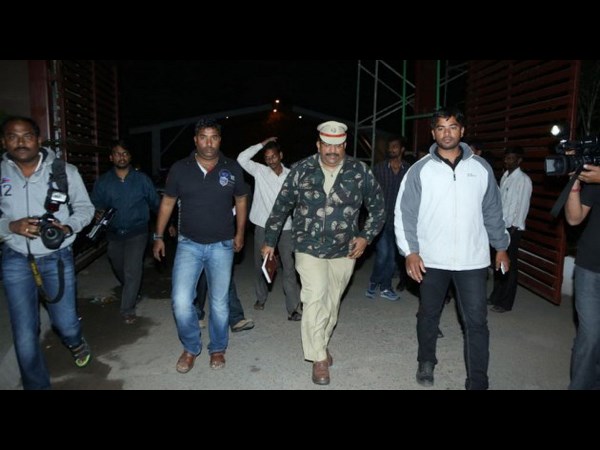 వాచ్ మెన్ ఏమన్నారు..