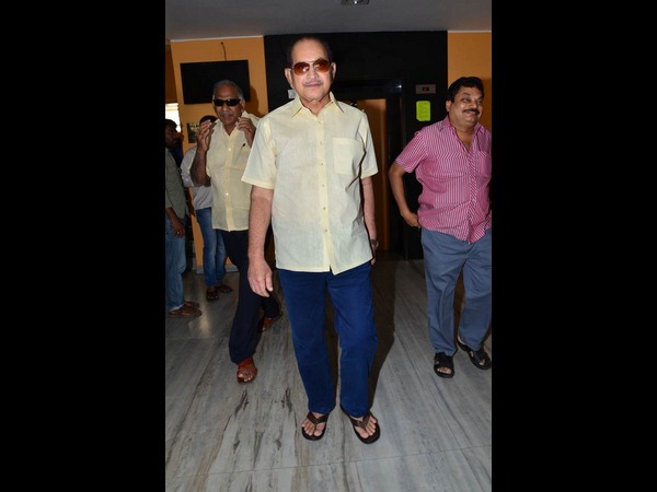 హాలీవుడ్ స్టాండర్స్