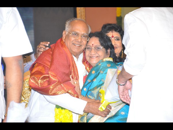 ఆ ఆత్మీయతలే వేరు..