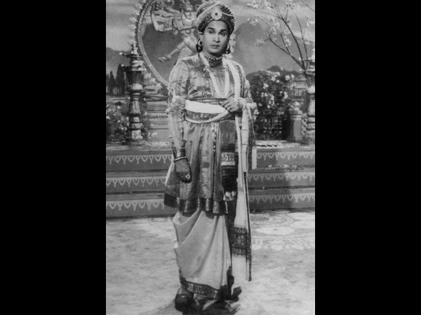 బతికి సాధించు...చనిపోయి జీవించు