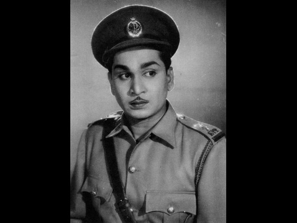 తొలి అవకాశం గురించి