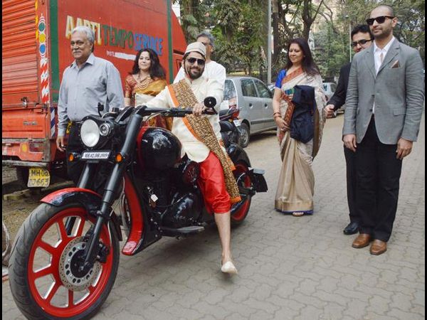 స్పెషల్ బైక్‌పై...