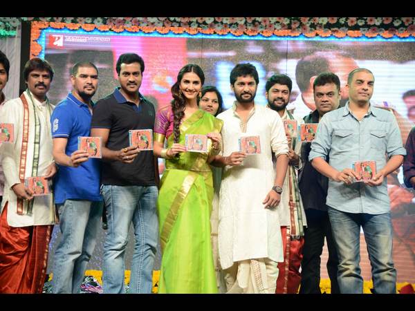 బ్యాగ్రౌండ్ లేక పోయినా..