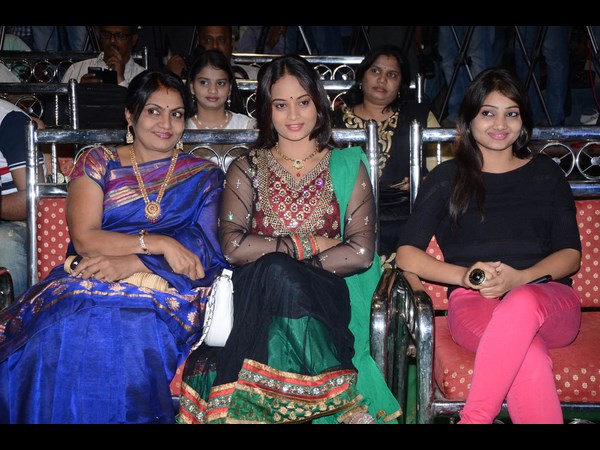 అలీ మాట్లాడుతూ...