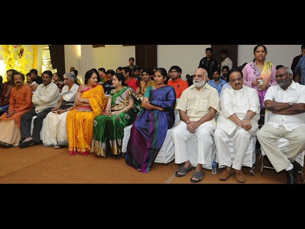 ప్రముఖులు