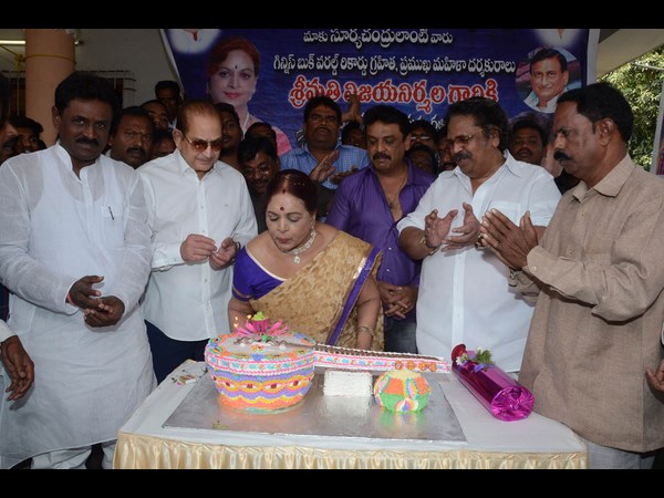 విజయ నిర్మల