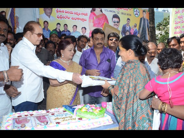 దర్శకత్వంలోకి...