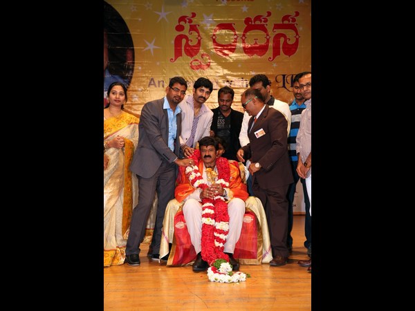 బాలకృష్ణకు సన్మానం