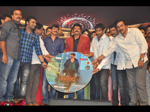 ఆయన ఒక్కడే లెజెండ్ అన్న బాలయ్య