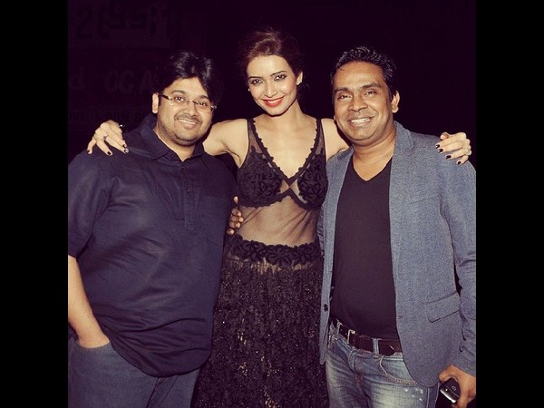 కరిష్మా తన్నా హాట్ అండ్ సెక్సీ లుక్